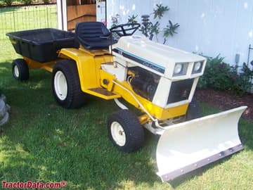 Cub Cadet 149 com lâmina.