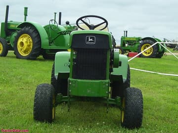 John Deere 120