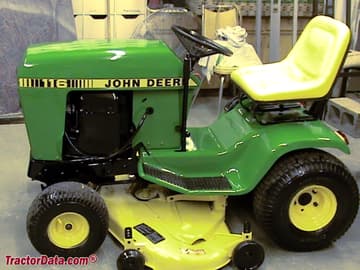 John Deere 116 lawn tractor.