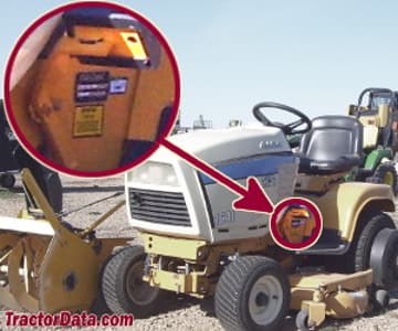 Localização do número de série Cub Cadet 1641