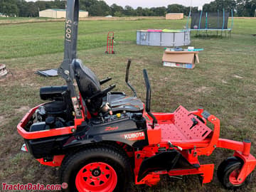 Kubota Z723KH Rasenmäher mit Nullpunktlenkung.
