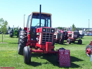 International Harvester 1086
