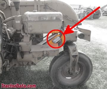 Standort der Seriennummer des Minneapolis-Moline Uni-Tractor