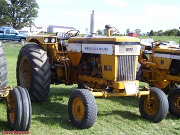 Minneapolis-Moline M-670