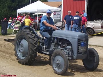 Ferguson TE-20, right side.