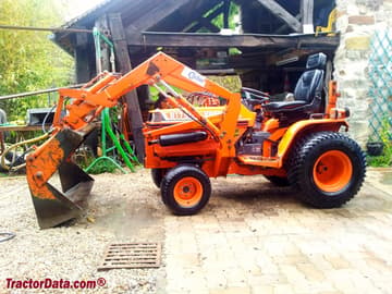 Kubota B1750, right side.