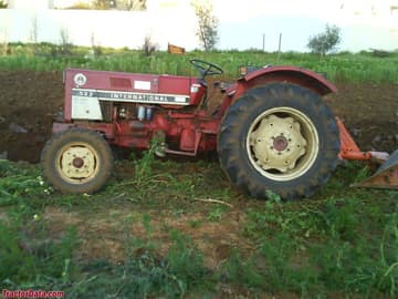 International Harvester 533