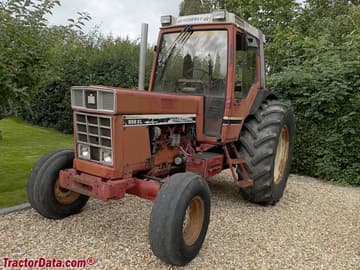 International 956XL, linke Seite.