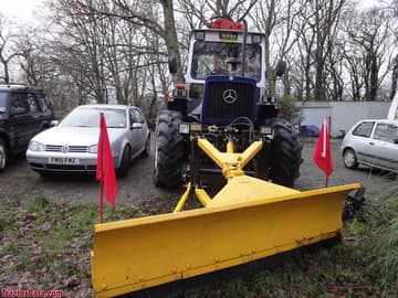 Mercedes-Benz Trac 1000