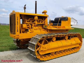 Caterpillar RD7 crawler tractor.