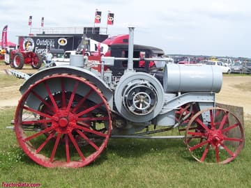 International Harvester 10-20