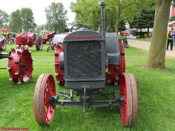 McCormick-Deering 22-36, right side