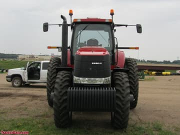 Case IH Magnum 305