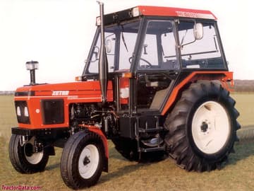 Zetor 5320. Foto de marketing.