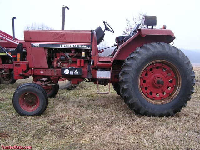 786