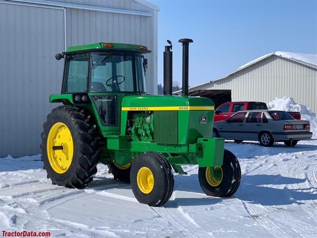 4430