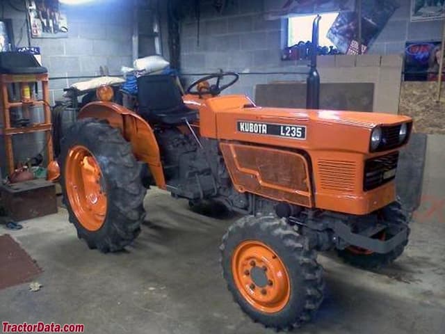 L235