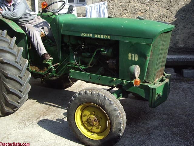 818