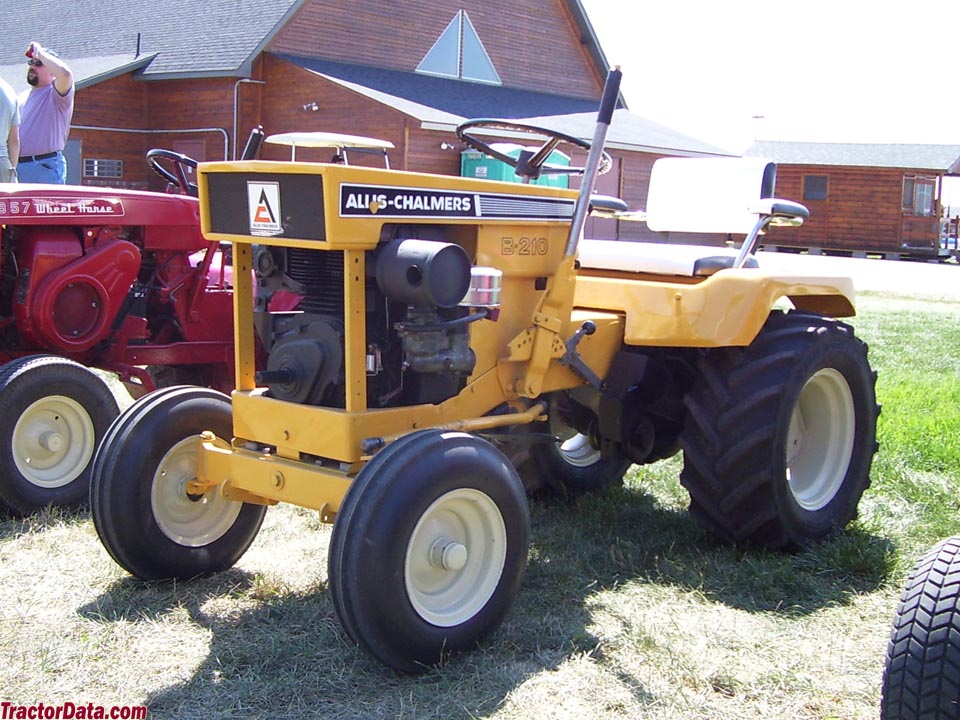 Allis Chalmers B-210