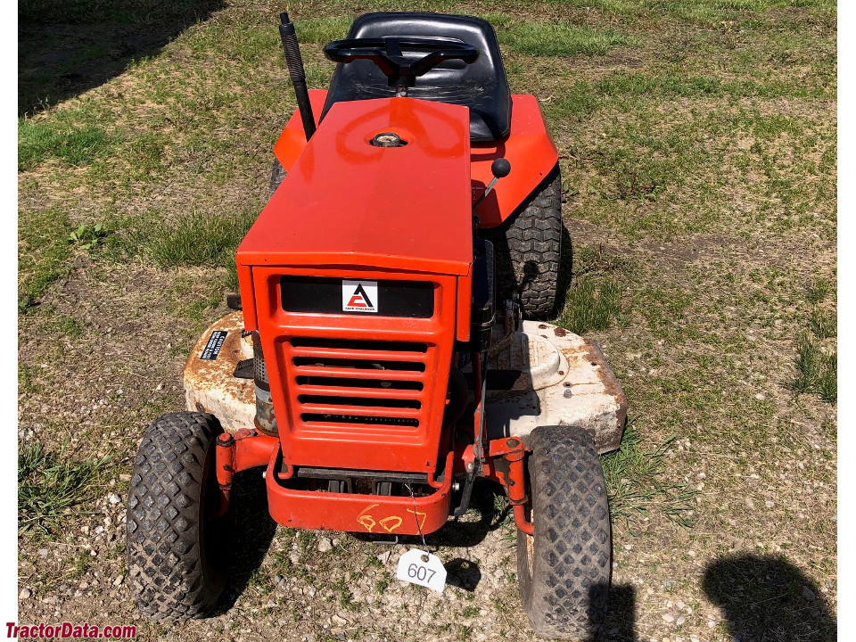 Allis-Chalmers 610.