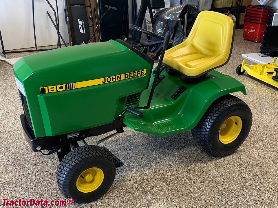 John Deere 180.