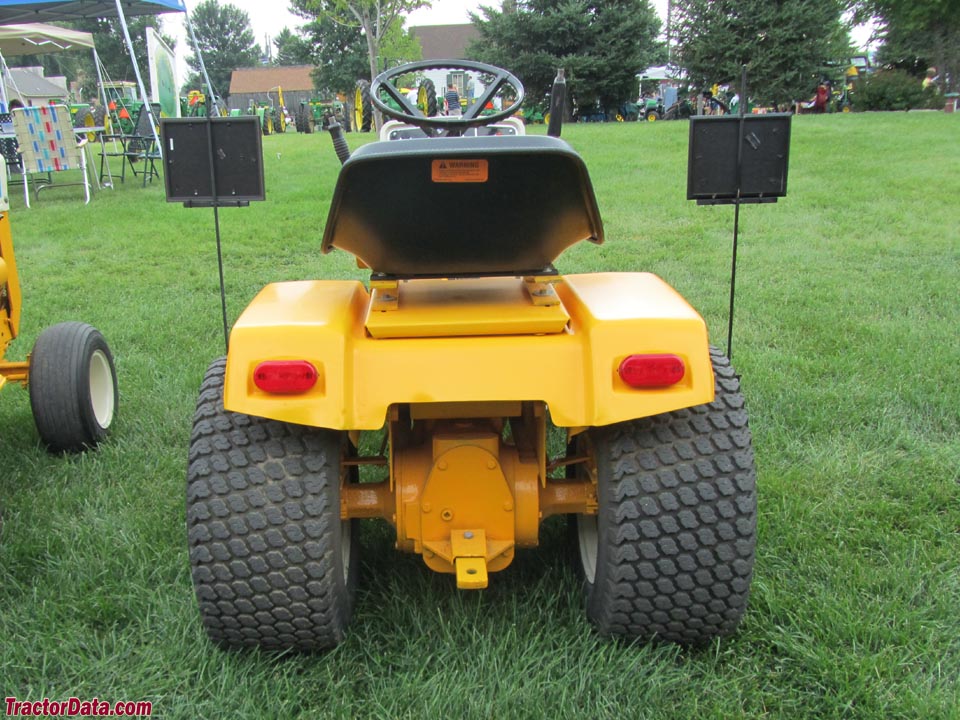Cub Cadet 128, left side