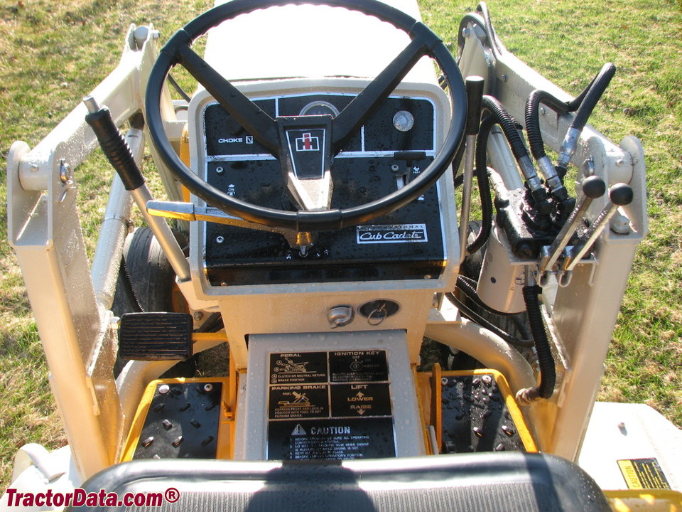 Cub Cadet 149 operator station and controls.
