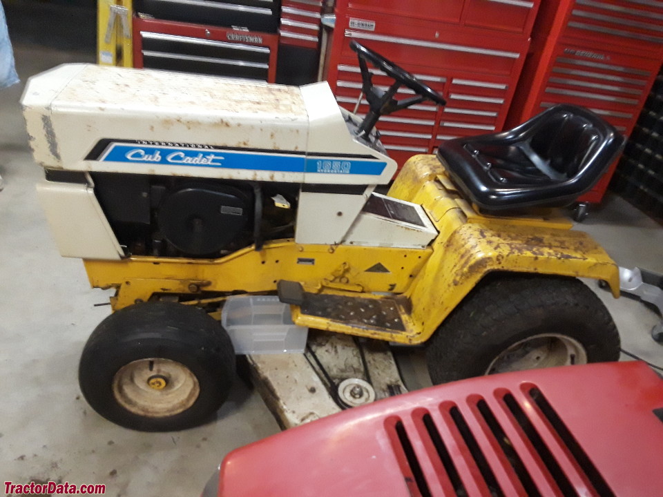Cub Cadet 1650 with 44A mower deck.