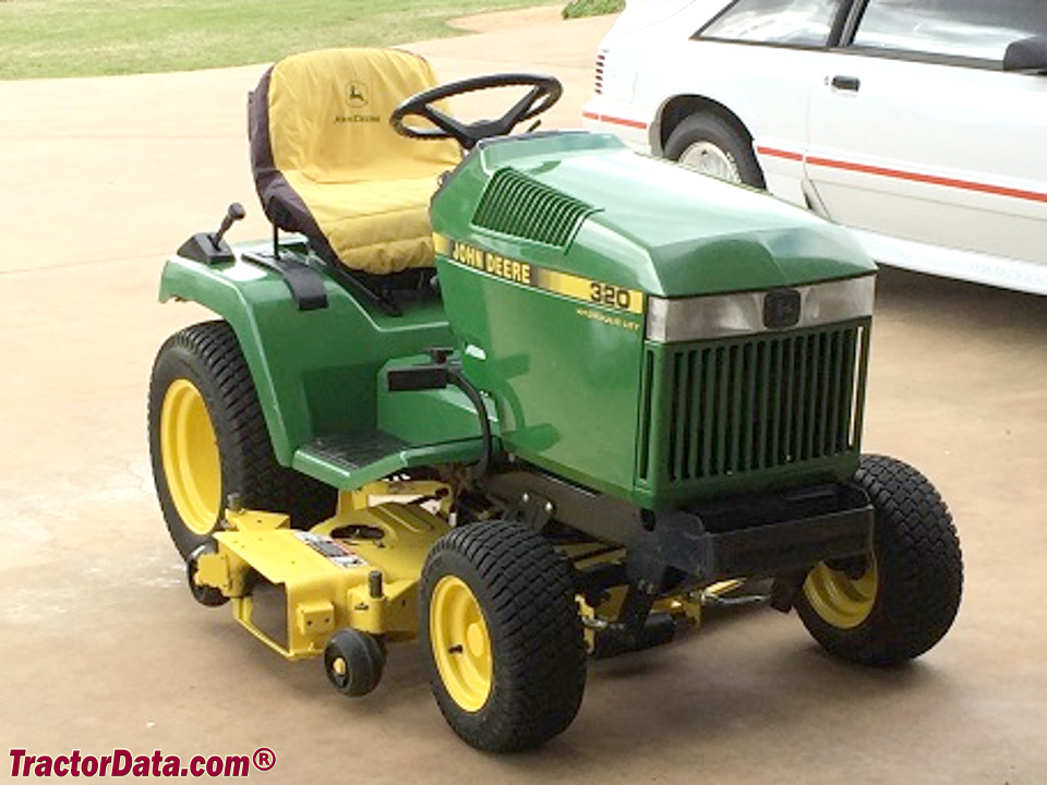 John Deere 320 garden tractor.