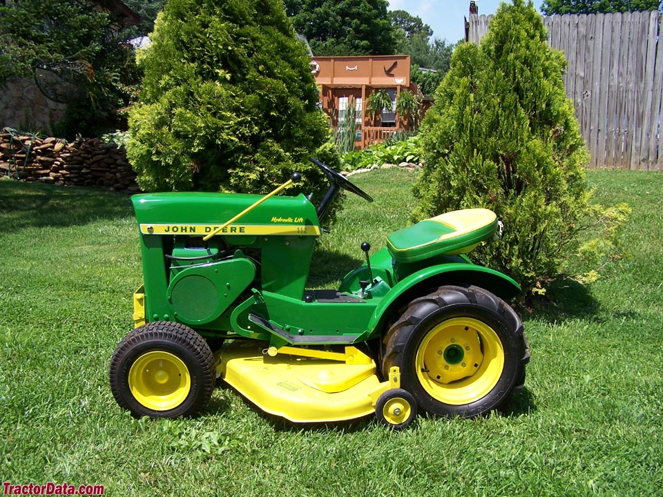 1967 (round-fender) John Deere model 112 with hydraulic lift.