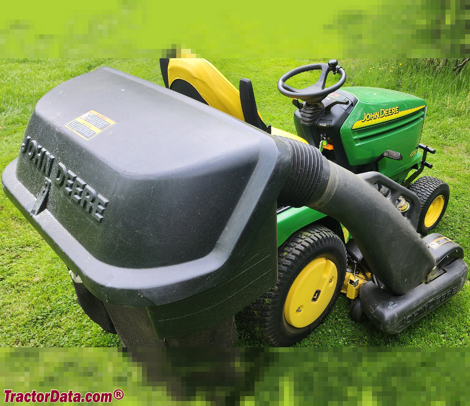 John Deere GX345 with Power Flow collection system.