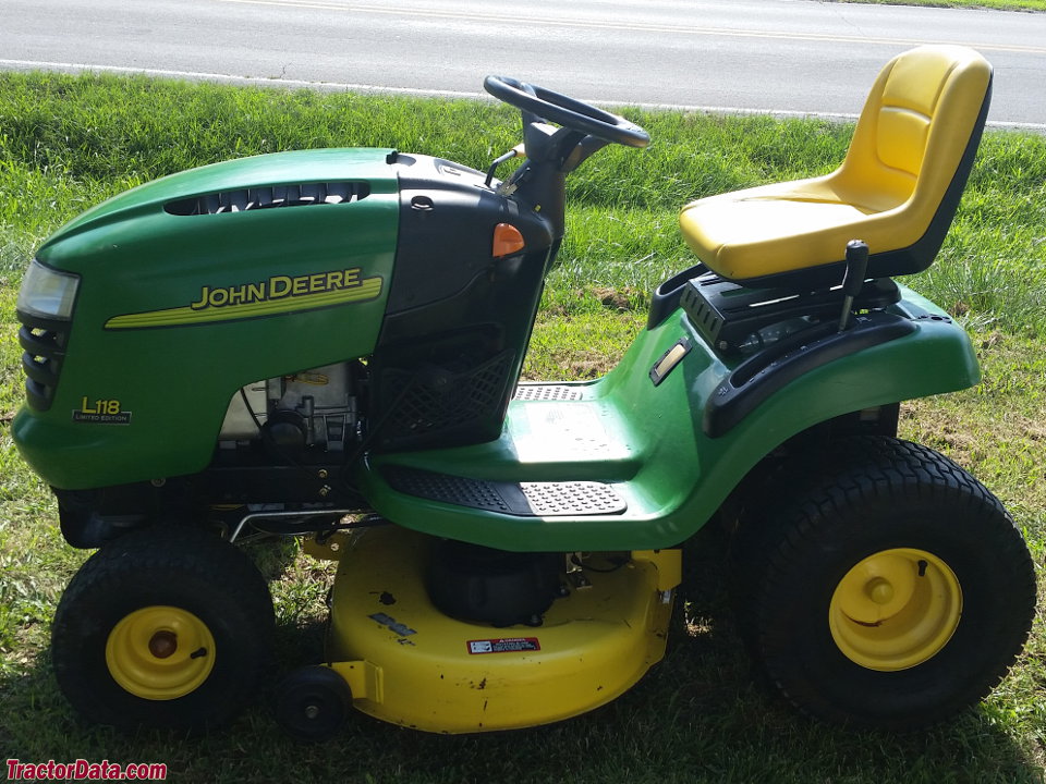 John Deere L118 Limited Edition, left side.
