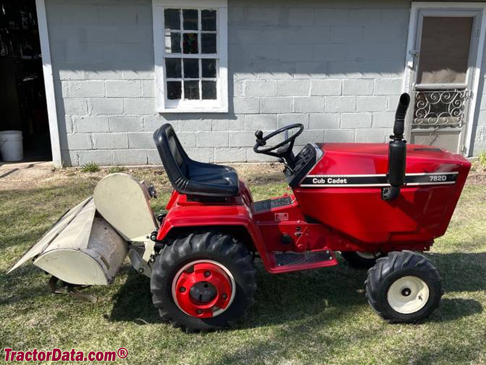 Cub Cadet 782D with tiller.