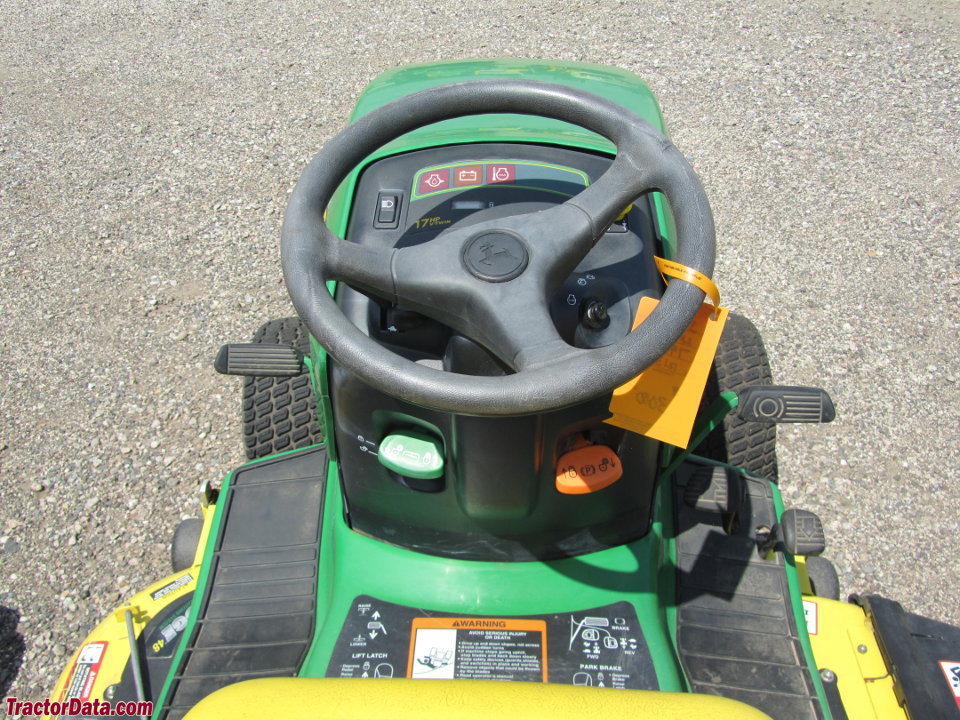 John Deere LX289 operator station and controls.