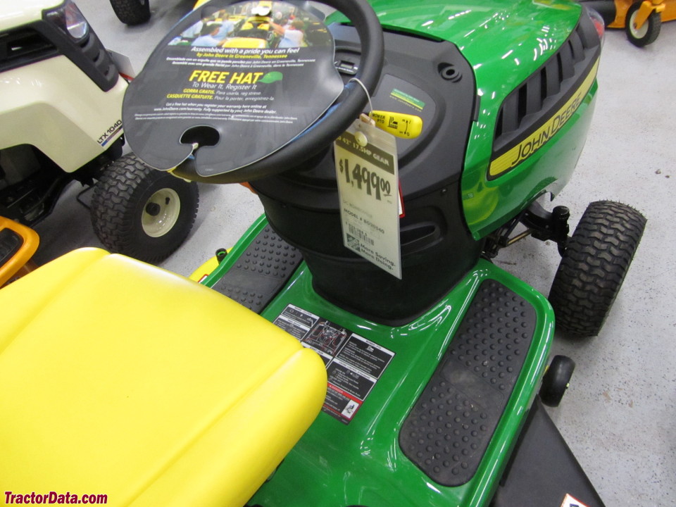 John Deere D100 operator station and controls.