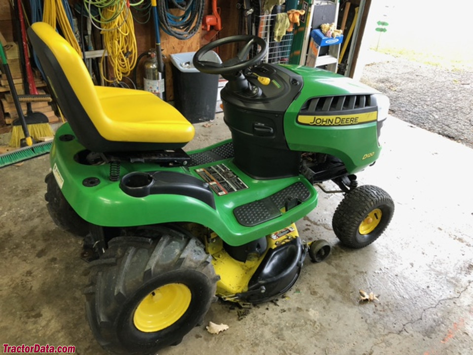 John Deere D120
