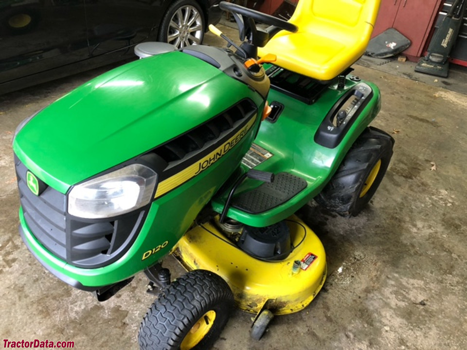 John Deere D120