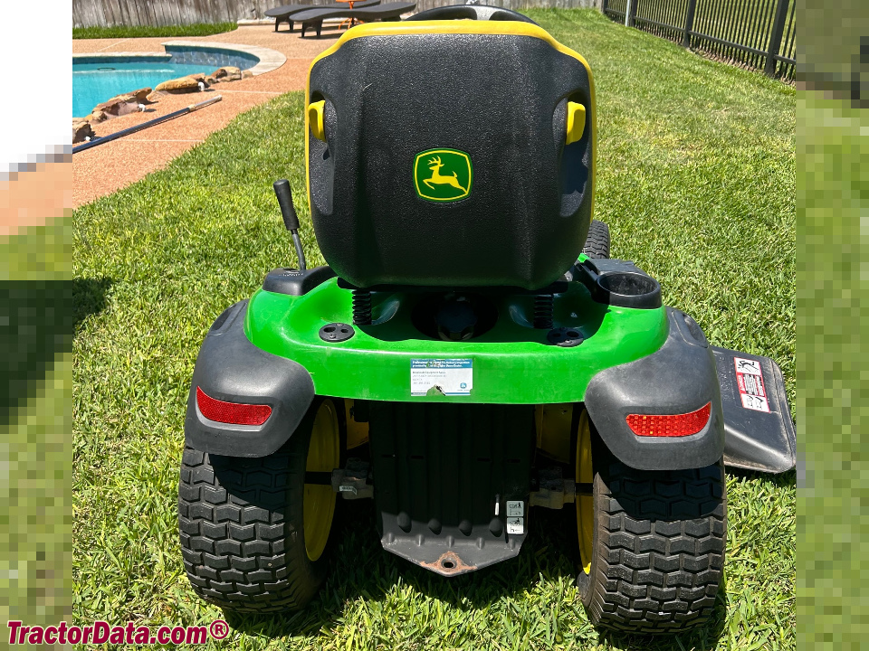 John Deere D150
