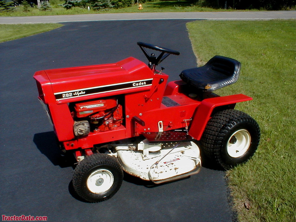 Cadet 282