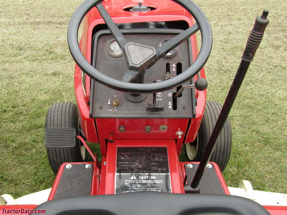 Cub Cadet 1282 operator station and controls.