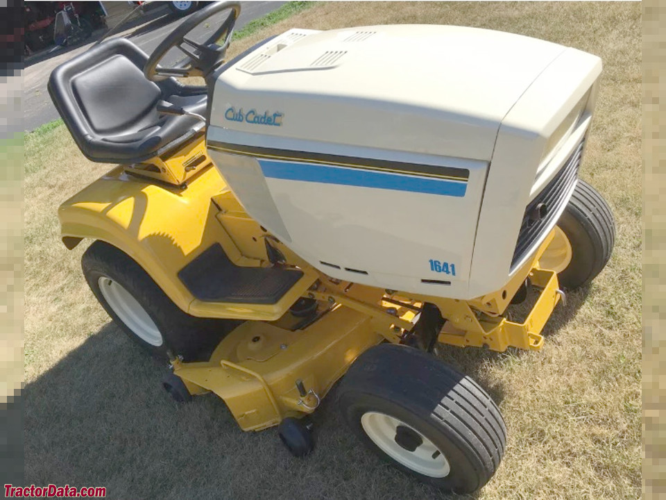 Cub Cadet 1641.