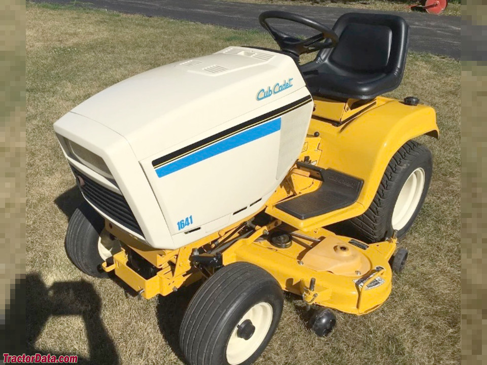 Cub Cadet 1641.