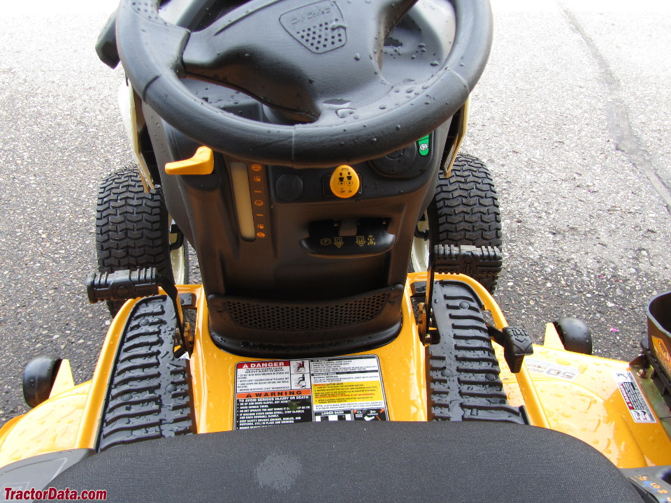 Cub Cadet SLTX 1050 operator station and controls.