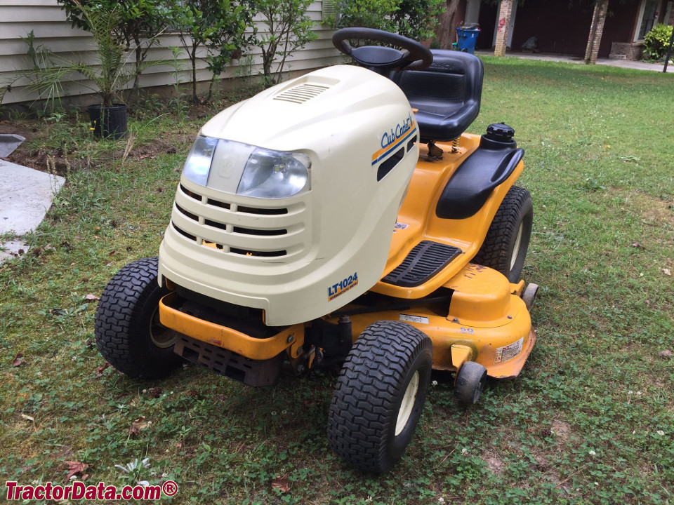 Cub Cadet LT 1024 lawn tractor.