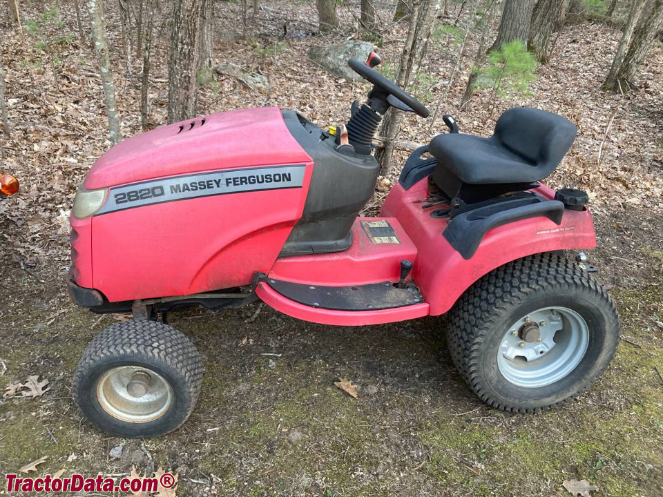 Massey Ferguson 2820