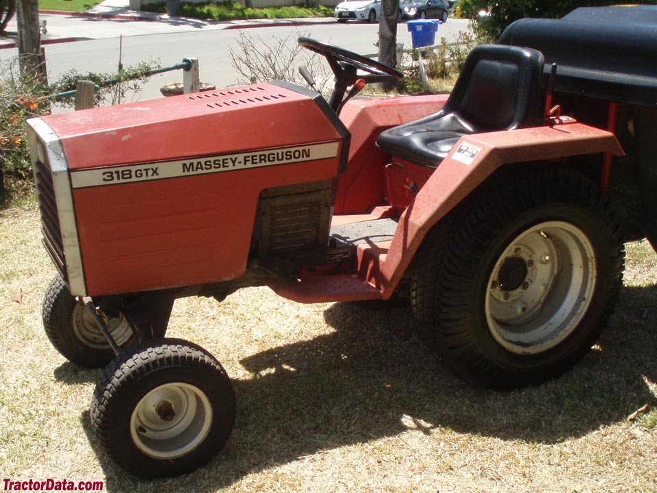 Massey Ferguson 318GTX