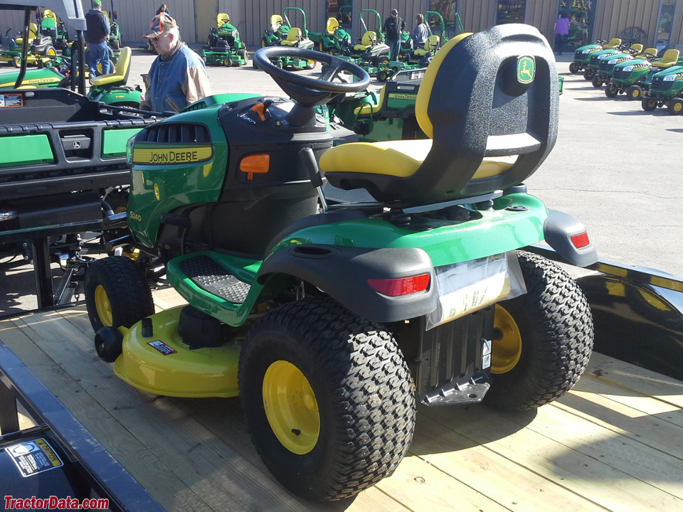 John Deere S240 Sport