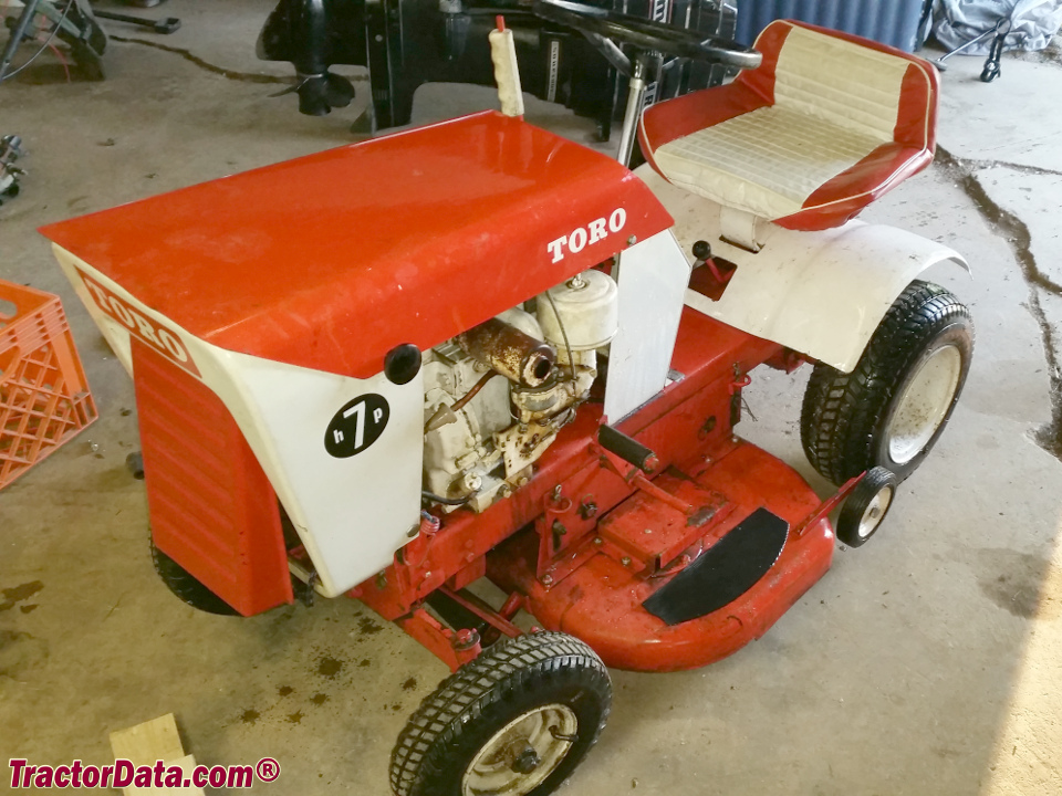 Toro Suburban 7, left side.