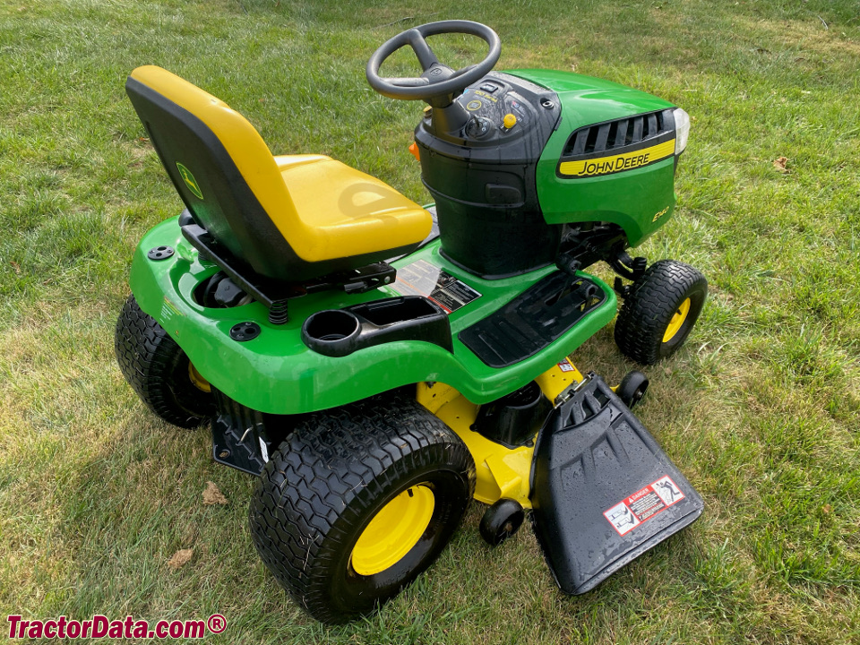 John Deere E140