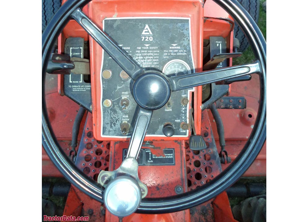 Allis-Chalmers 720 operator station and controls.